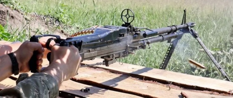 Пулемет М60D.