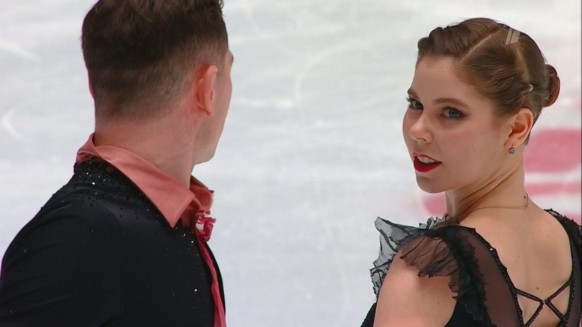    Анастасия Мишина и Александр Галлямов. Фото: стоп-кадр прямого эфира "Первого канала"