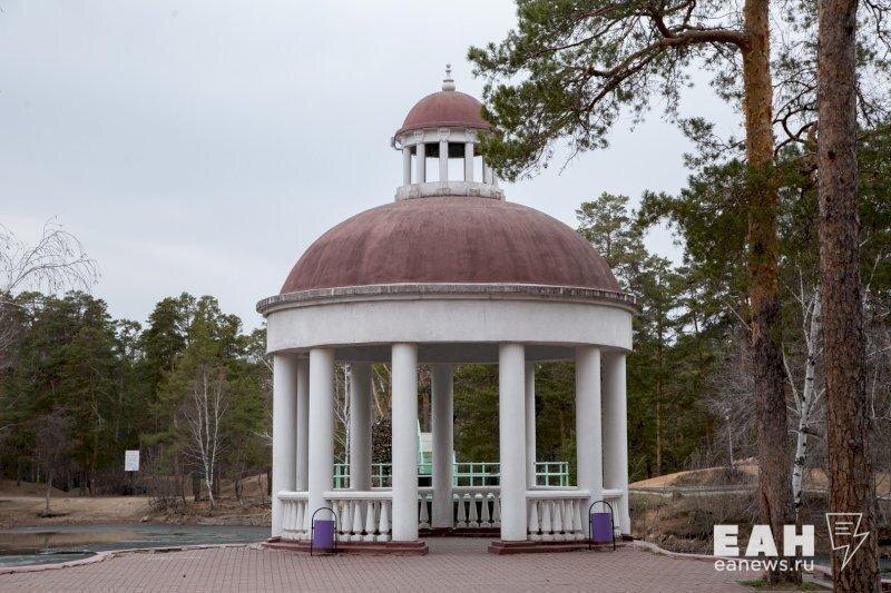    ЕАН. Беседка в парке Гагарина