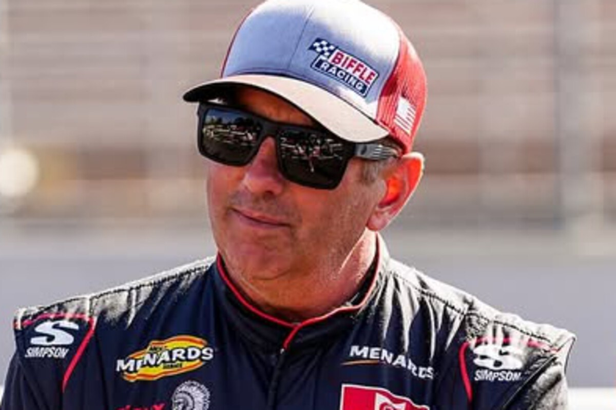     Грег Биффл Соцсети