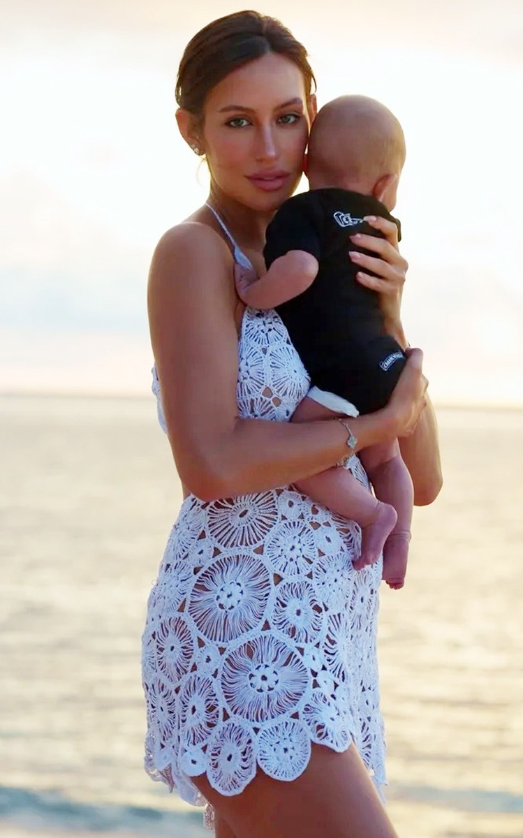  Дочь Тимати и Валентины Ивановой уже побывала на море Личная страница героя публикации в соцсети