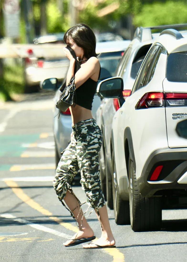    Источник: BACKGRID | Сестра Бьянки Цензори