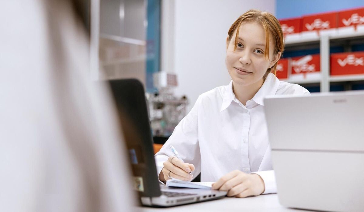     Учитель. Источник: mos ru Автор фото: Пресс-служба Мэра и Правительства Москвы