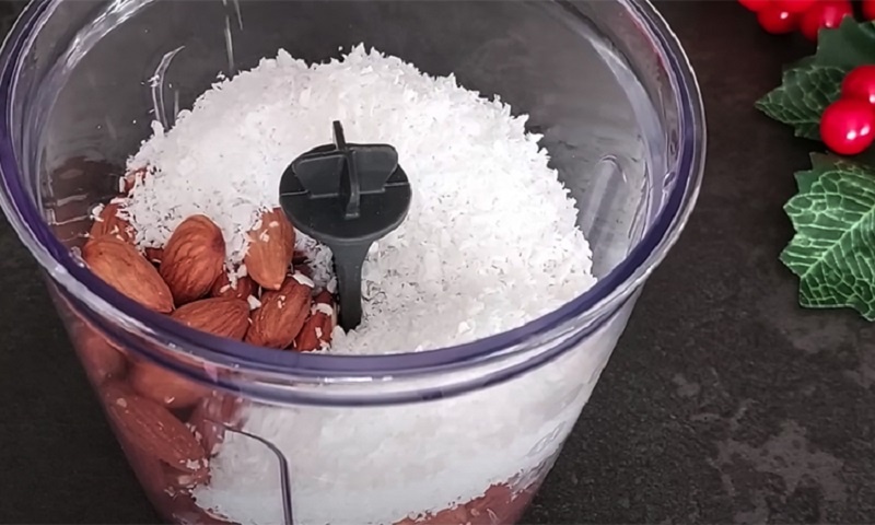 Волшебство шоколадных домашних конфет: сладкое угощение на праздник без муки и сахара