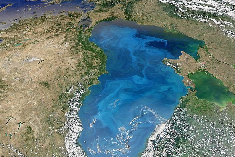 Каспий - фото из космоса