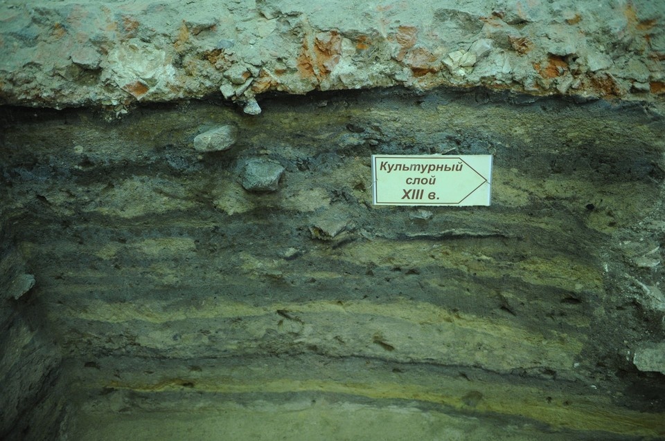    Культурный слой нашли в квартале, образованном пересечением улиц Ленинградская, Молодогвардейская, Галактионовская и переулка Репина Владимир ВЕЛЕНГУРИН