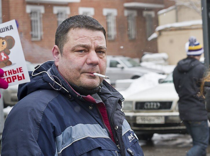 Зарплата 40 тыс. рублей? Вот 5 недорогих сигарет с натуральным табаком