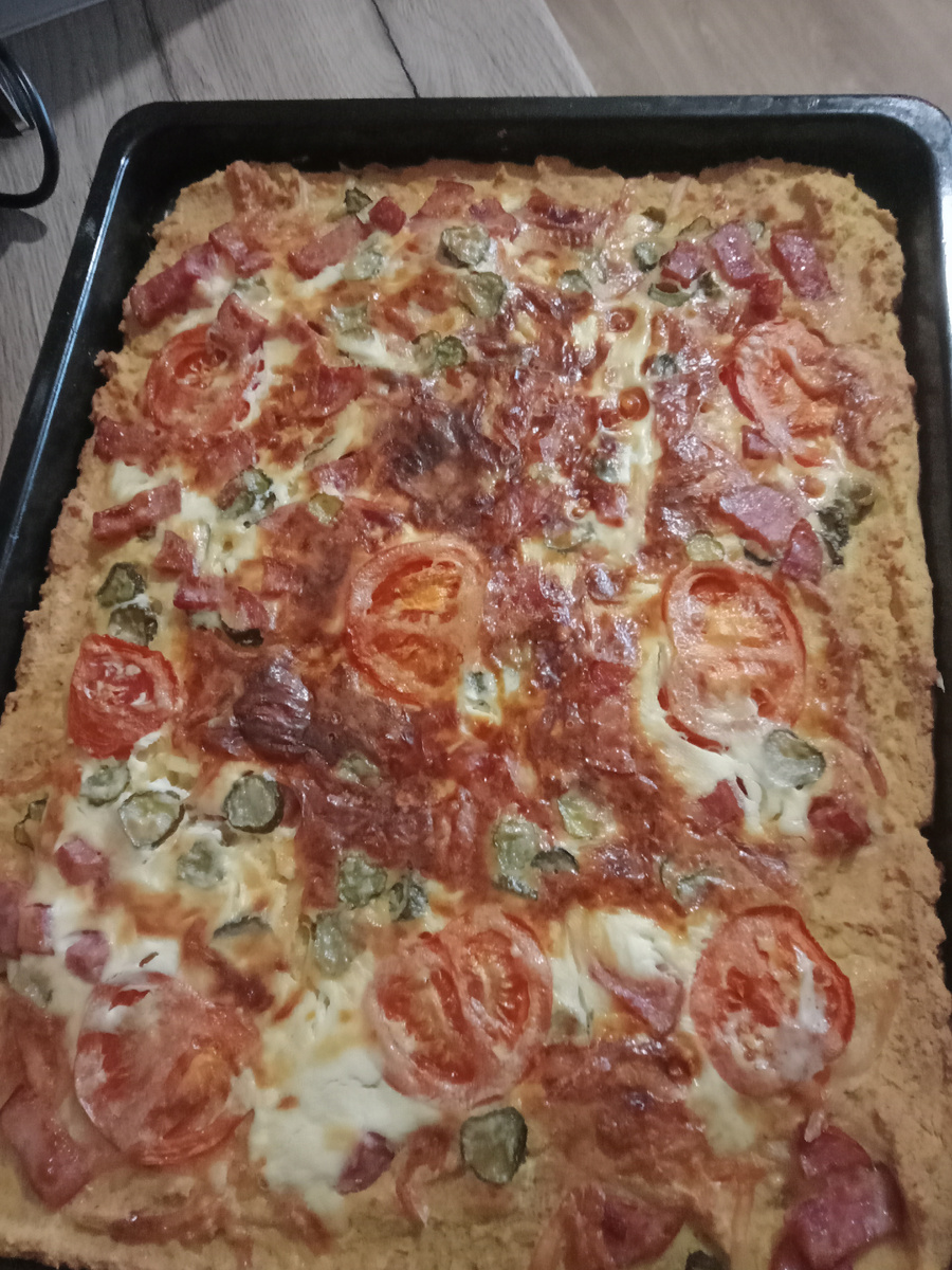 Моя кето-пицца, чтоб было чем, во время марафона подкрепится😋