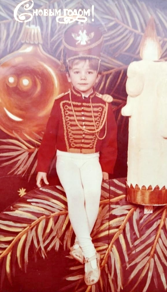 Говорит, мама шила костюм сама 🔥