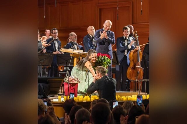    Воробьев постоянно приходит на выступления своей жены. Фото: Соцсети