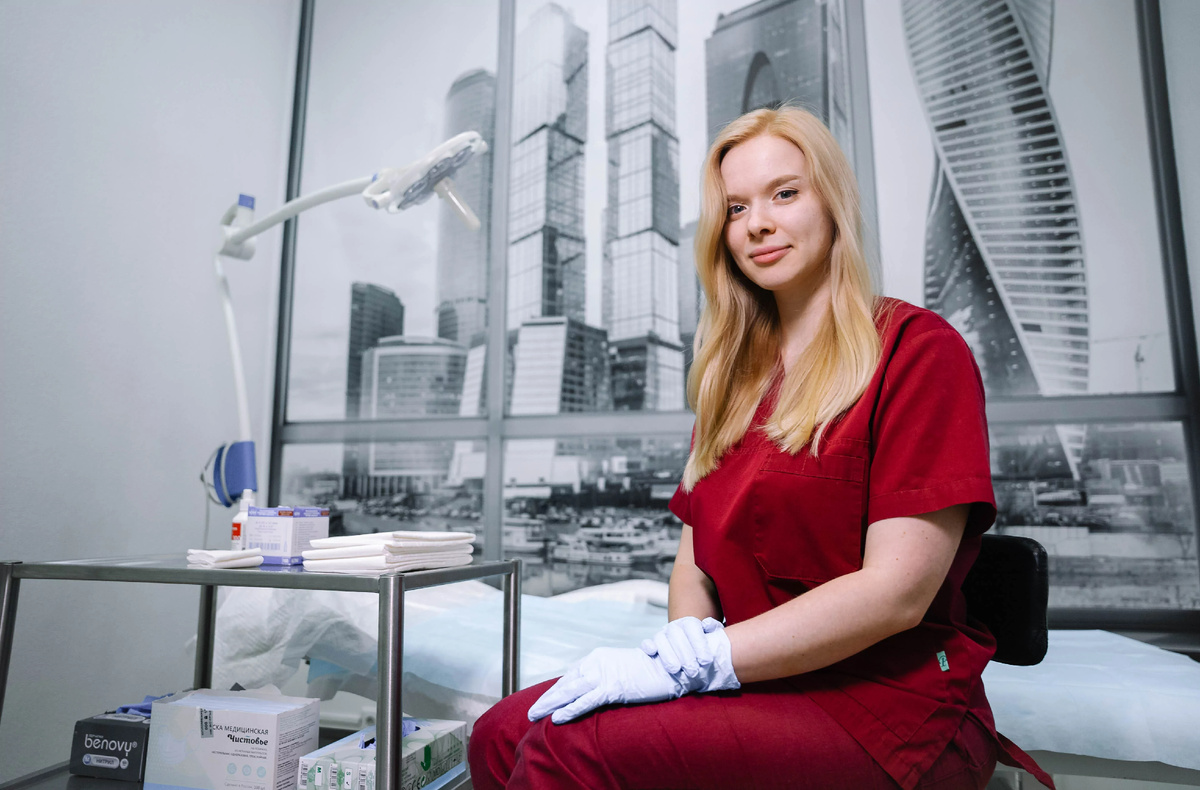 Врач-трихолог HFE - Жаркова Елена Дмитриевна 