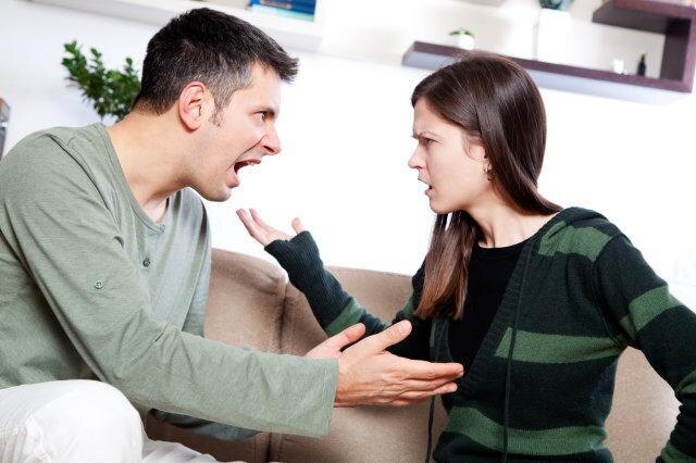 Психология манипуляций: почему нарциссы провоцируют ревность