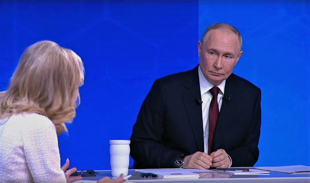    Прямая линия с Владимиром Путиным / Источник: Кадр из видео