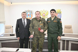 К.С. Доморовский, С.Г. Ромашкин, Дереник Т. Администратор  📷
