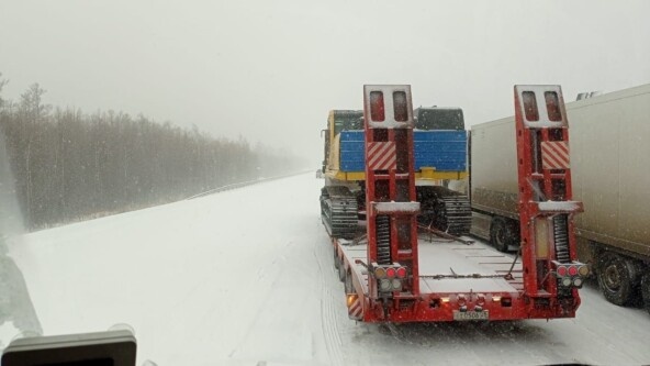 Негабаритные грузы – это когда нужно привезти что-то, не укладывающееся в обычные размеры стандартных контейнеров и фур, по весу или размерам