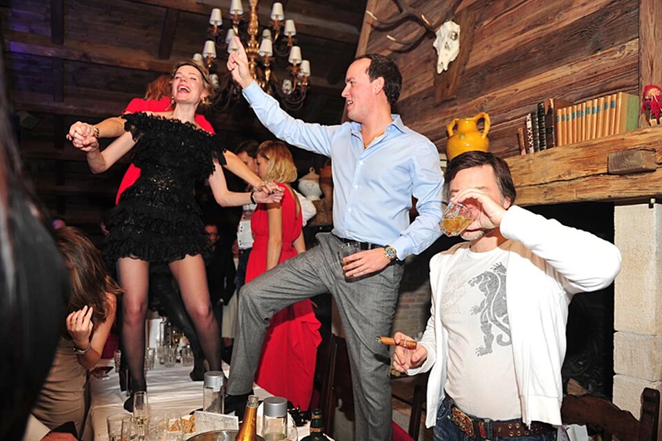 Кстати, по данным психологов после новогодней вечеринки от стыда сгорает каждый четвертый россиянин. Фото: Евгения ГУСЕВА