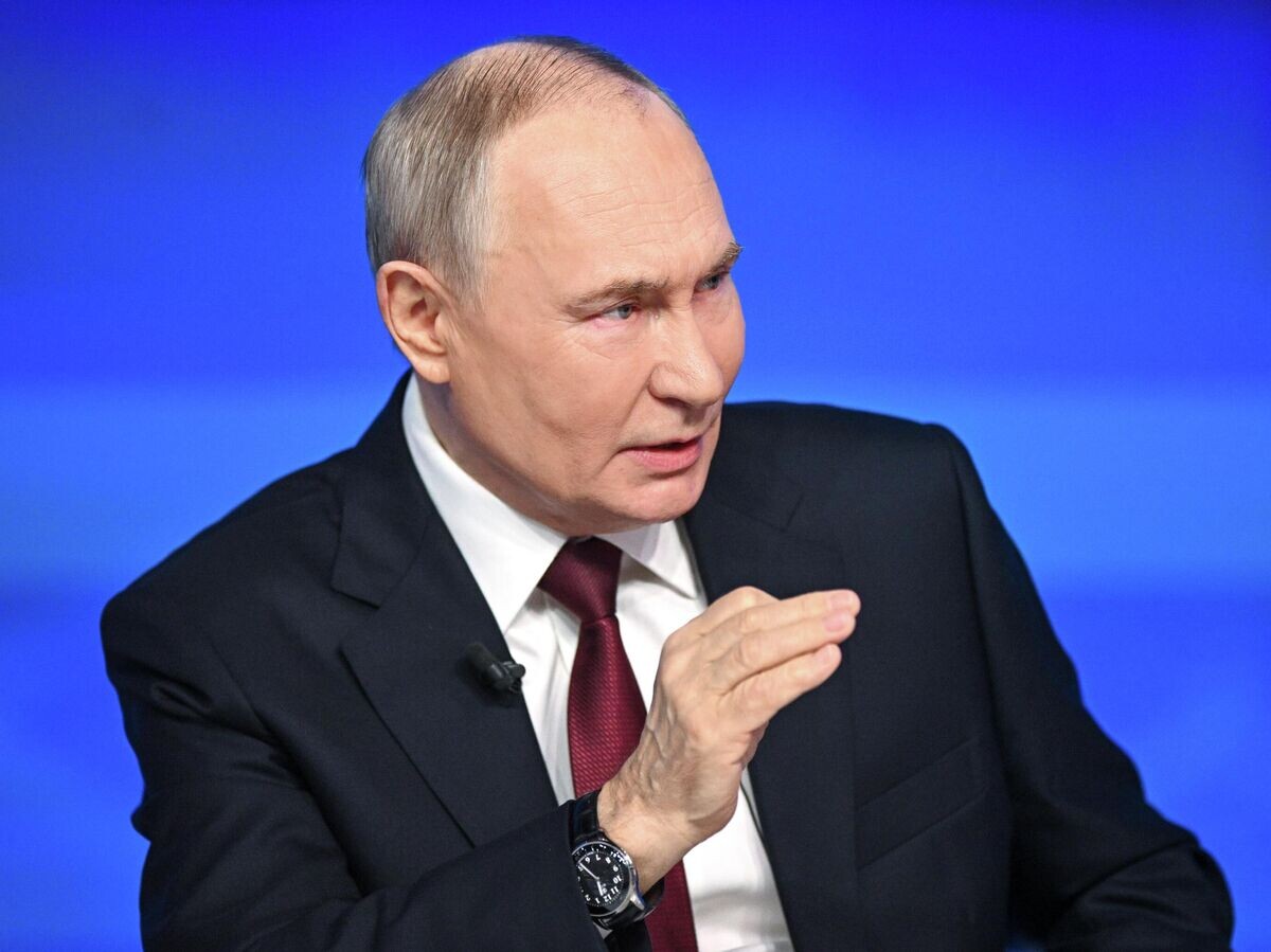    Президент РФ Владимир Путин отвечает на вопросы во время специальной программы "Итоги года" | © РИА Новости / Сергей Бобылев