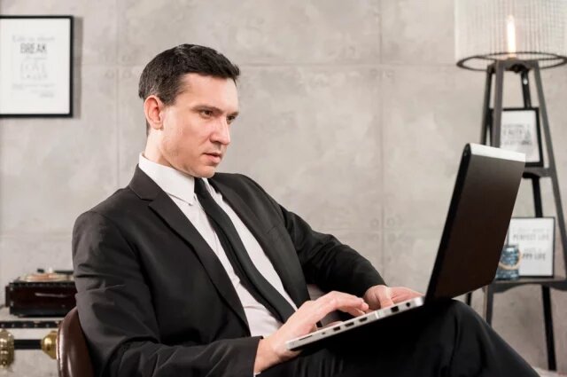    Может ли руководитель читать переписку сотрудников?