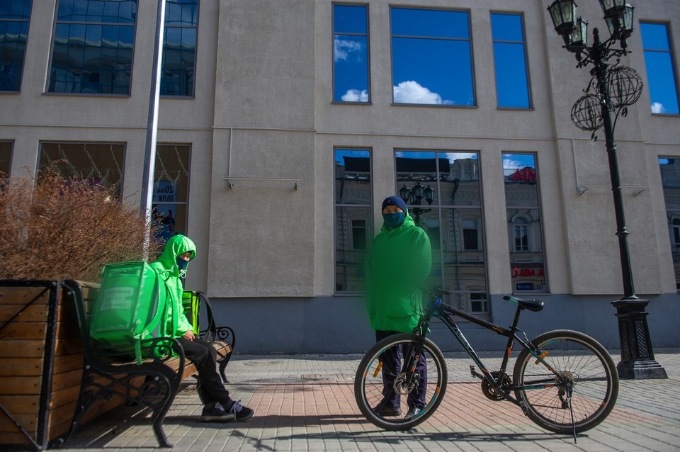    Спрос на курьеров в Рязани за год вырос на 69%. Алексей БУЛАТОВ