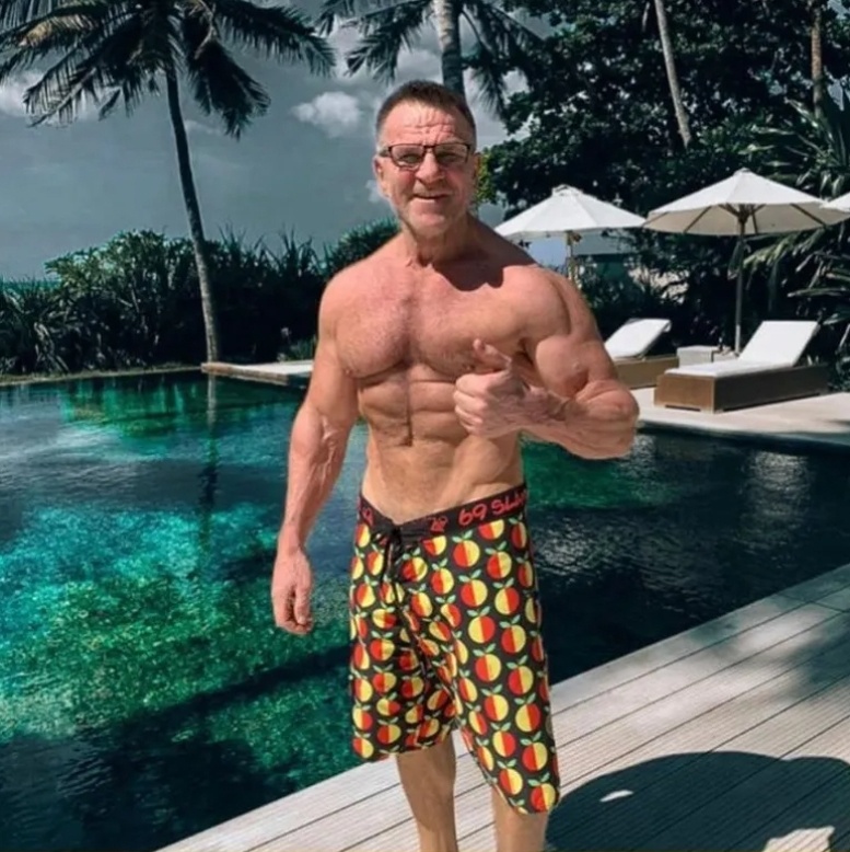 Атлет Александр Алексеев