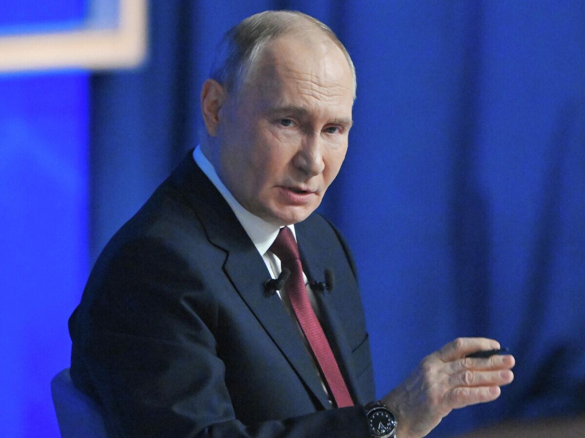    Президент РФ Владимир Путин отвечает на вопросы во время специальной программы "Итоги года" в Москве | © РИА Новости / Сергей Гунеев