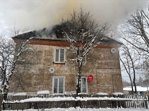    В Слободском потушили пожар в двухэтажном доме