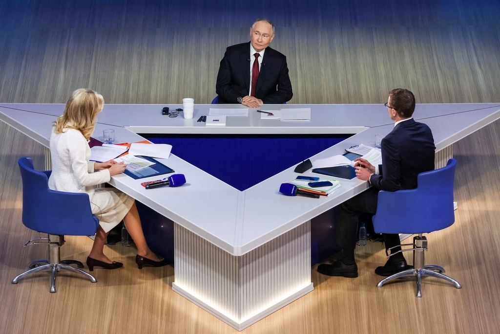    Об этом президент заявил сегодня во время прямой линии.