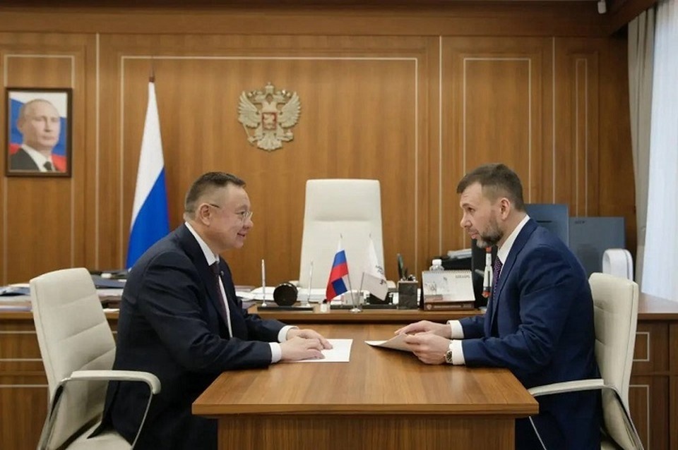    Файзуллин и Пушилин обсудили водоснабжение и восстановление ДНР. Фото: Минстрой России