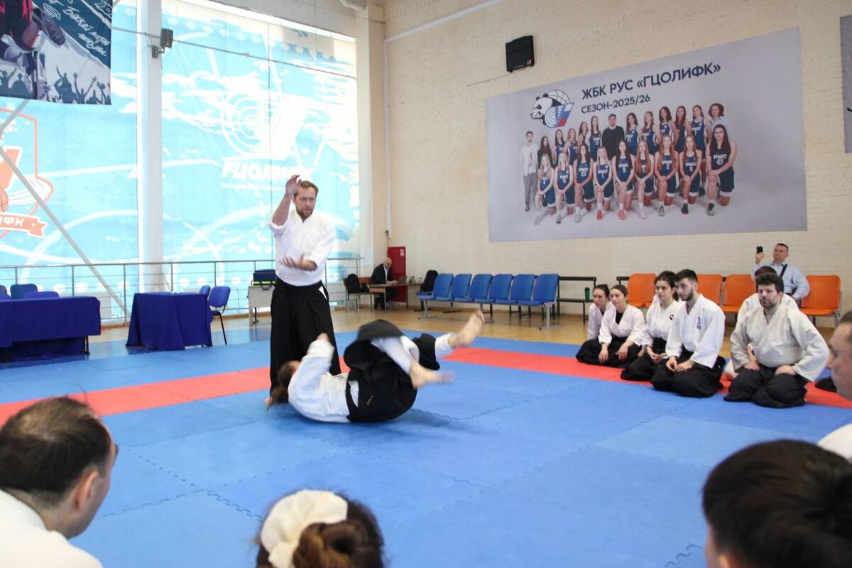 Показ техники