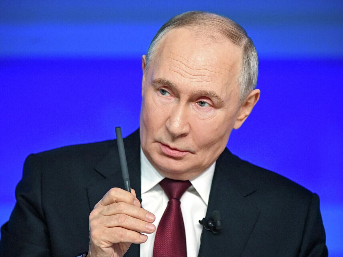    Президент РФ Владимир Путин отвечает на вопросы во время специальной программы "Итоги года" | © РИА Новости / Сергей Бобылев