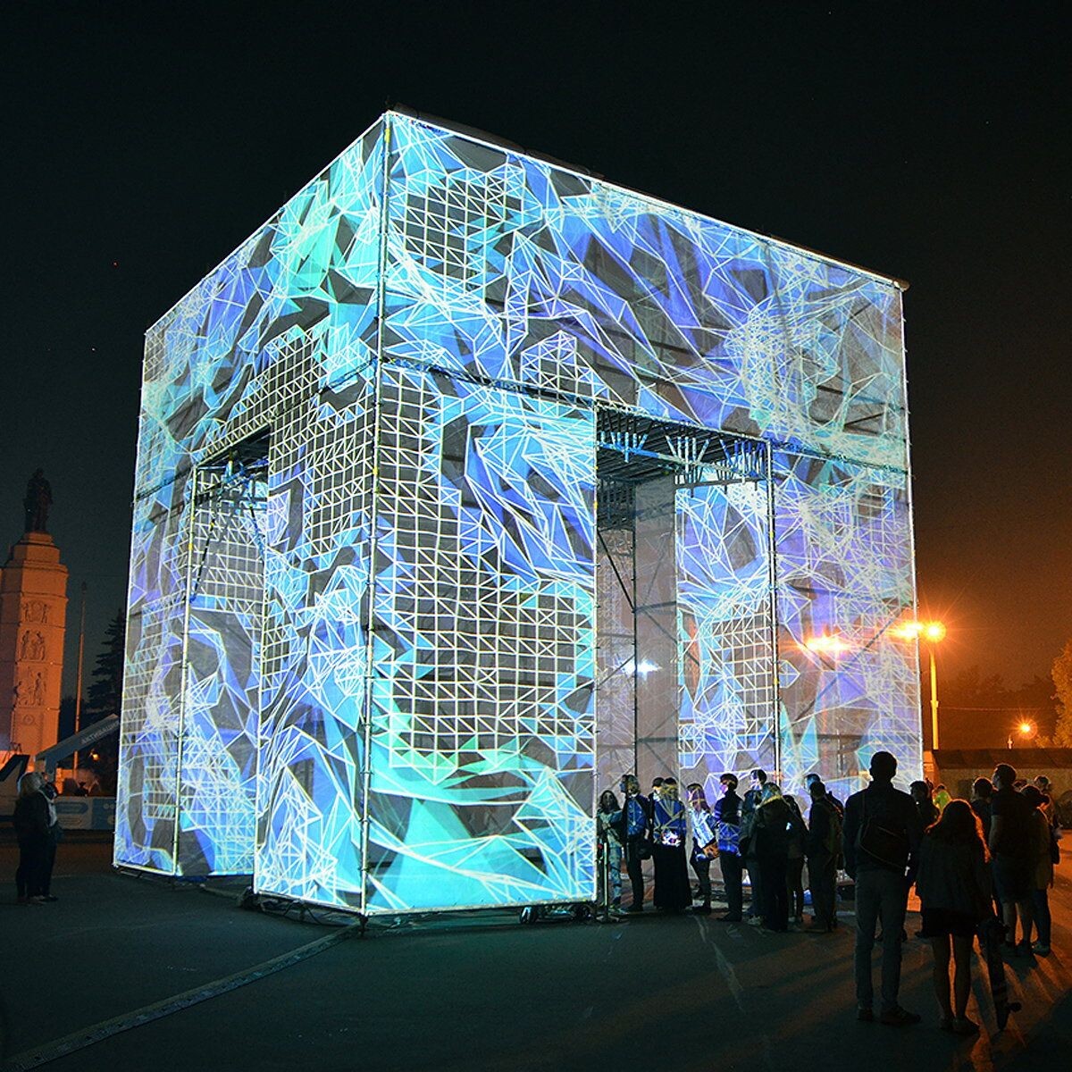 Профессиональные проекторы для  АРТ инсталляций, фестивалей, городских мероприятий