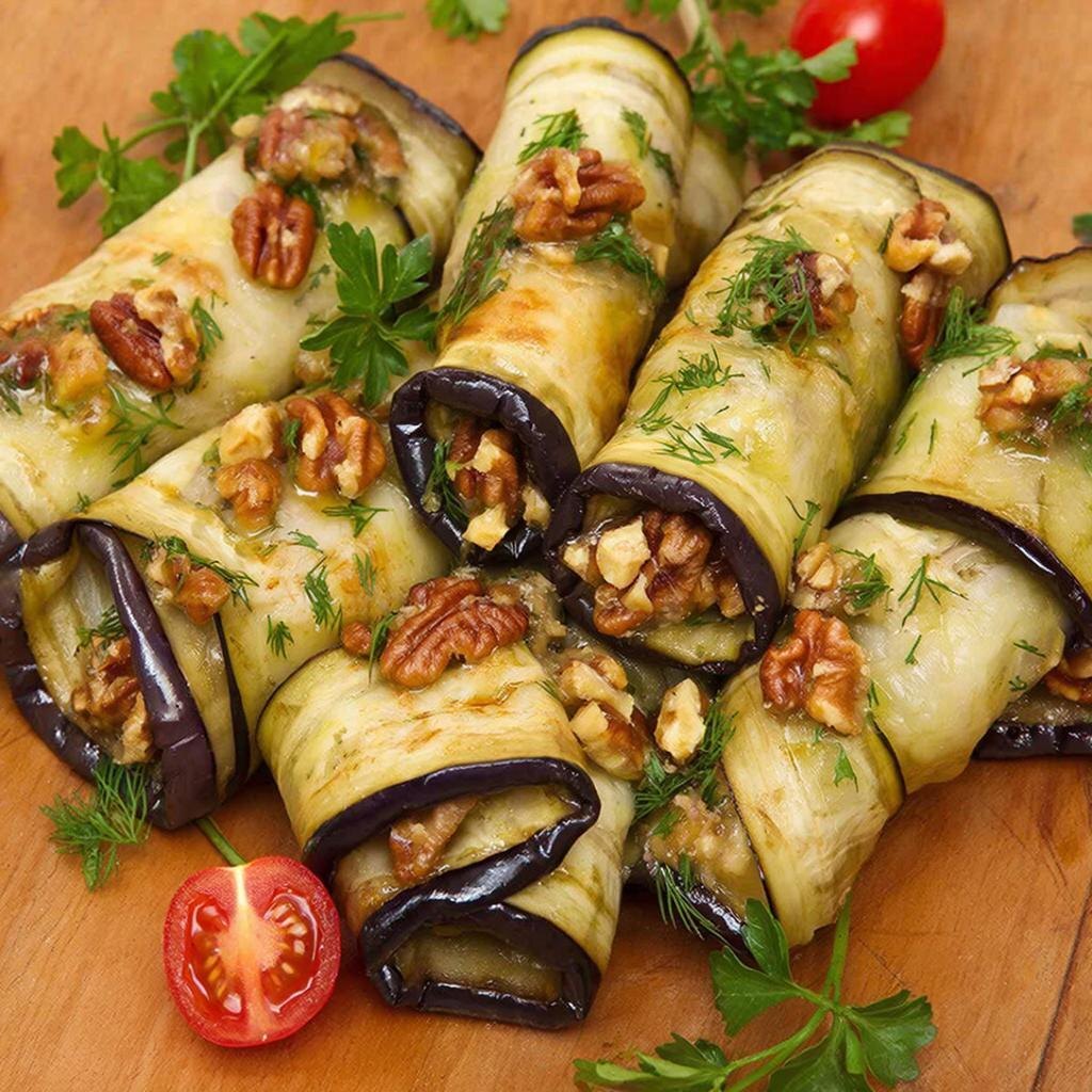 Рулетики из баклажанов с ореховой начинкой: Изысканное блюдо для вашего стола 