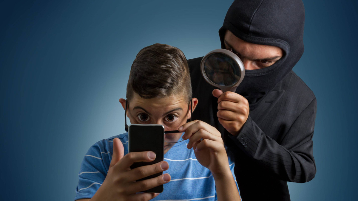 Теперь под усиленным контролем не только наличные и карты, но и ваш телефон