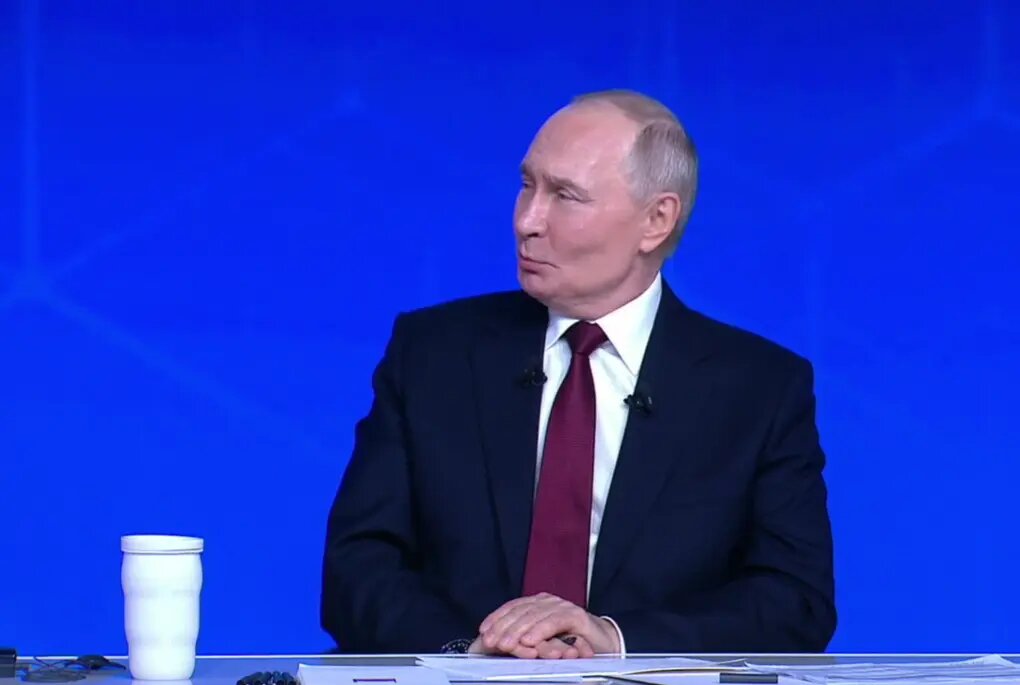    Фото: стоп-кадр трансляции прямой линии