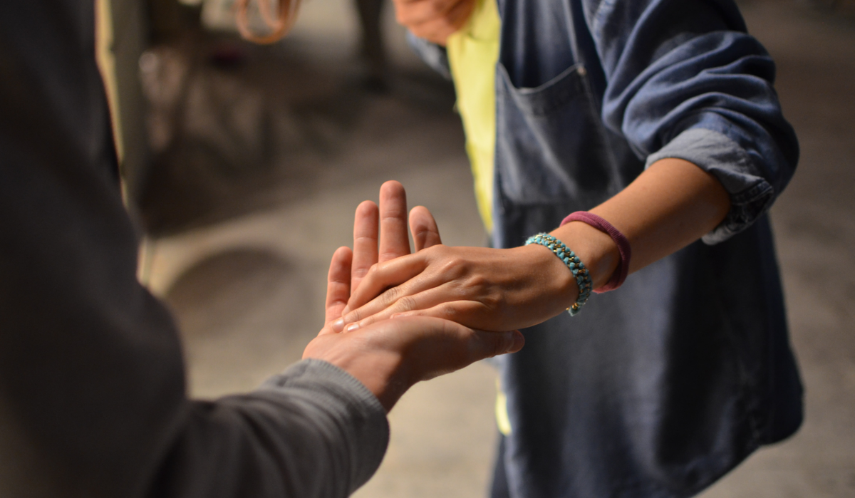 Принимаешь помощь от других? Так ты теряешь свою свободу и становишься зависимой