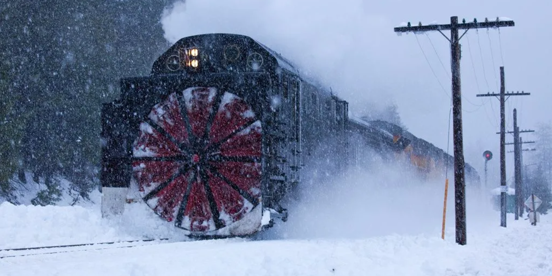 Машинист из России опередил инженеров США, но остался в забвении: когда стихия встречает инженерную мощь