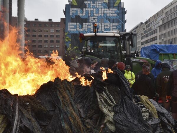    © AP Photo / Harry Nakos