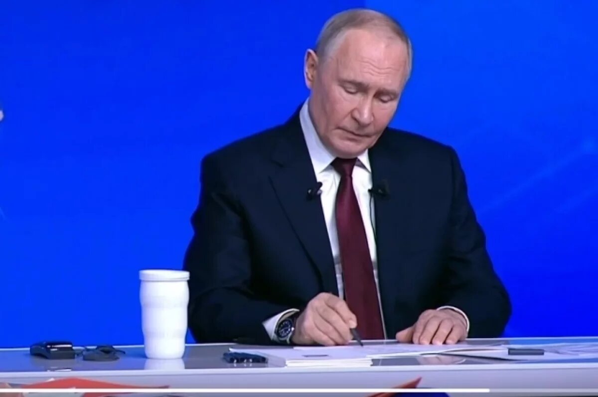    Многодетный отец из города Чапаевск Самарской области задал вопрос Владимиру Путину о росте цен на курицу и продукты питания.