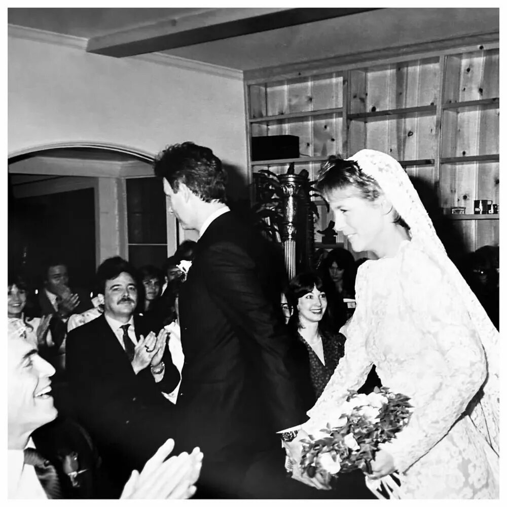 Кертис и Гест в день свадьбы📷
