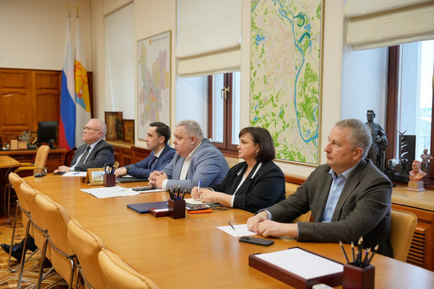    Губернатор Кировской области показал, в каких условиях смотрит прямую линию с Путиным