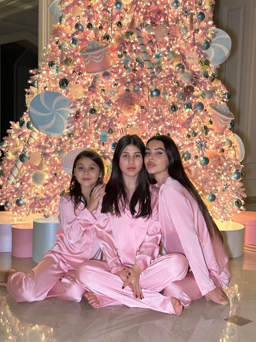 Оксана Самойлова с детьми/ Telegram-канал Оксаны Самойловой