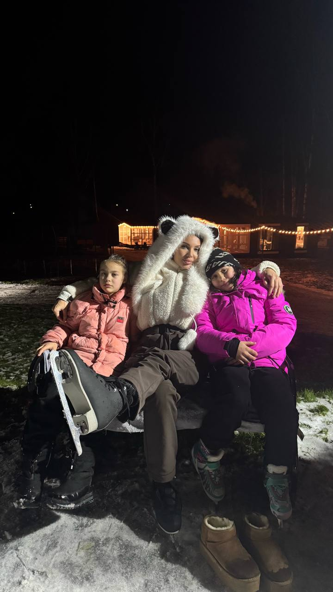 Оксана Самойлова с детьми/ Telegram-канал Оксаны Самойловой