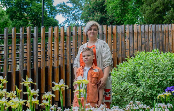 А это Алла и Вова из видео)