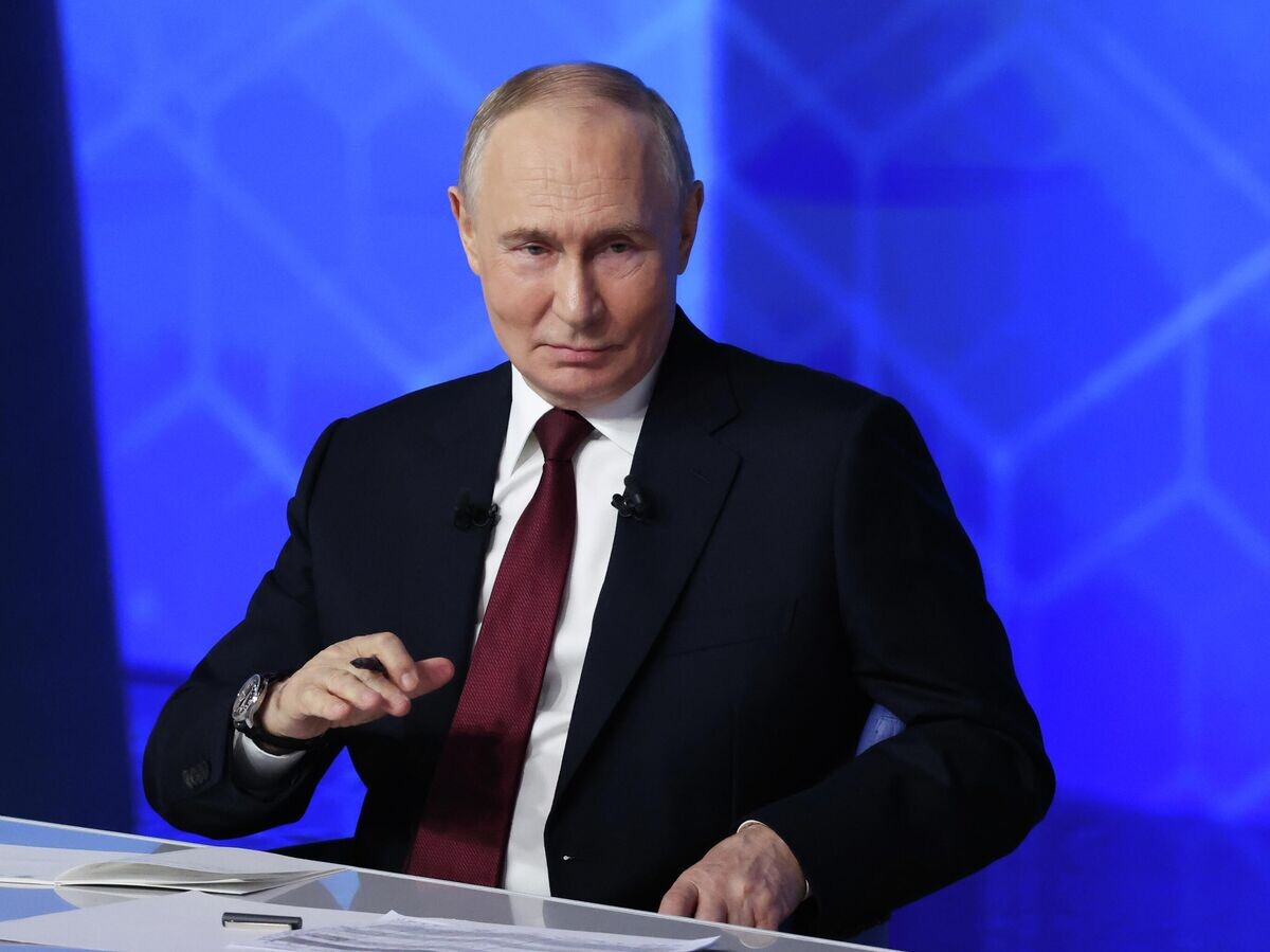    Президент РФ Владимир Путин отвечает на вопросы во время специальной программы "Итоги года" в Москве | © РИА Новости / POOL