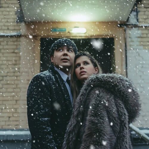    Фото: обложка сингла "Падает снег" / Фото предоставлено правообладателем