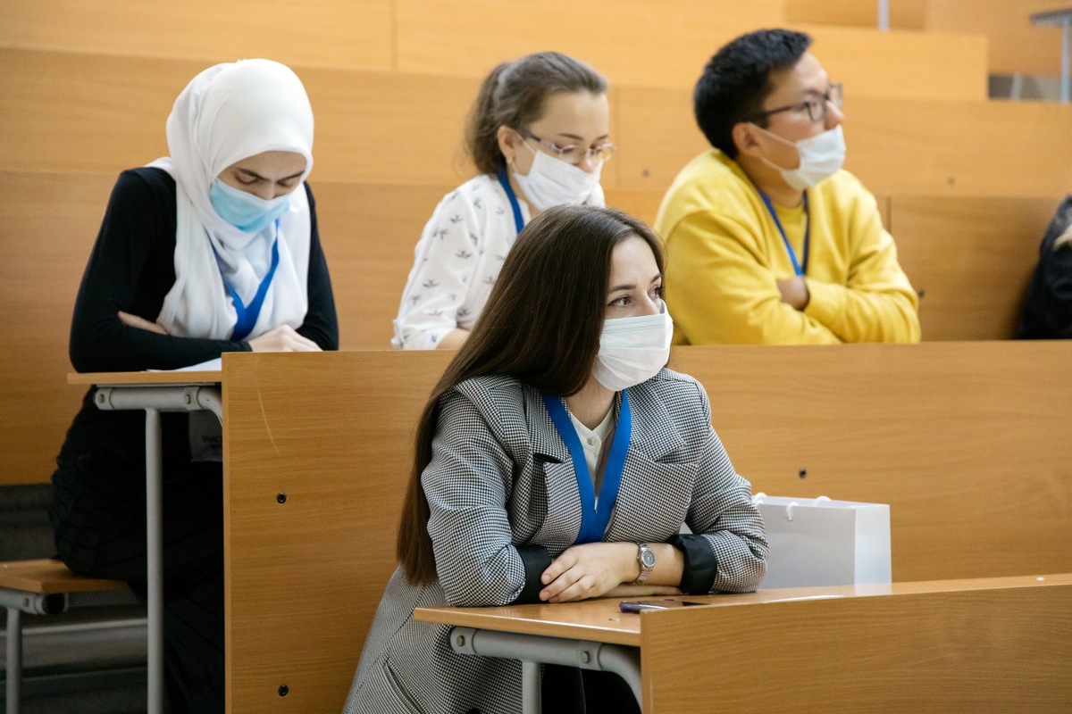    В России не идёт речь об обязательном распределении выпускников медицинских вузов