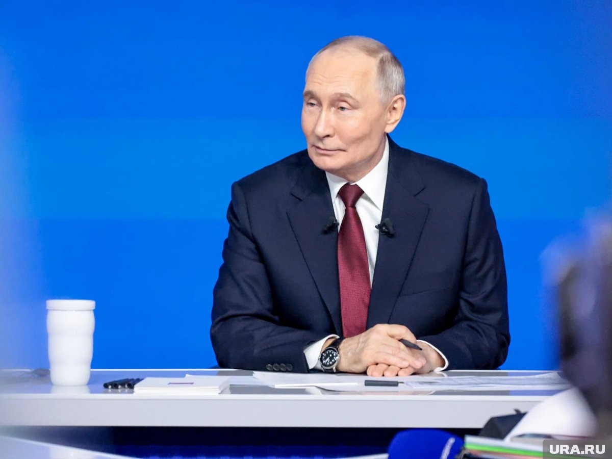     Владимир Путин высказался о расширении семейной ипотеки