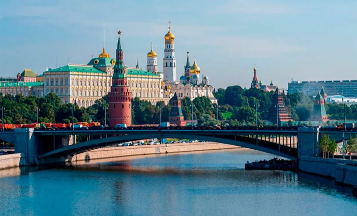 Каменный мост в Москве