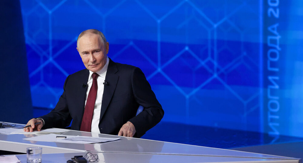 «Большие полномочия»: Путин рассказал, сколько власти у него в руках