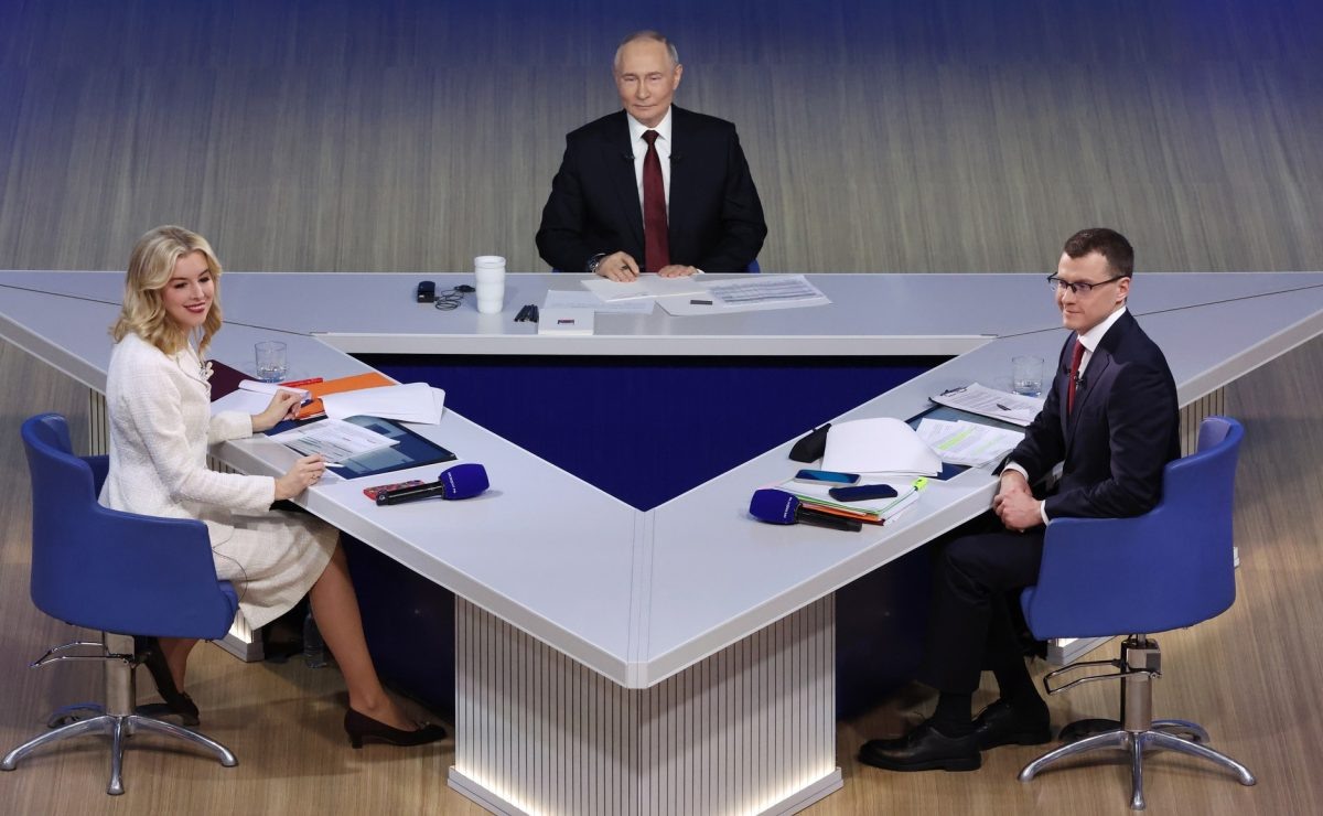    По словам президента, у России были все инструменты цифровой сферы, кроме мессенджера